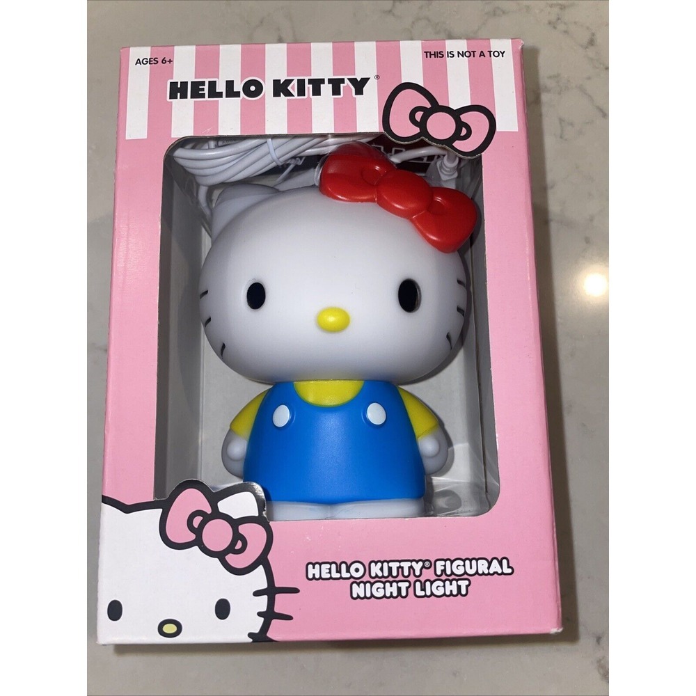 Sanrio Hello Kitty Figural Night Light With 15 Minute‎ Auto Shut-Off